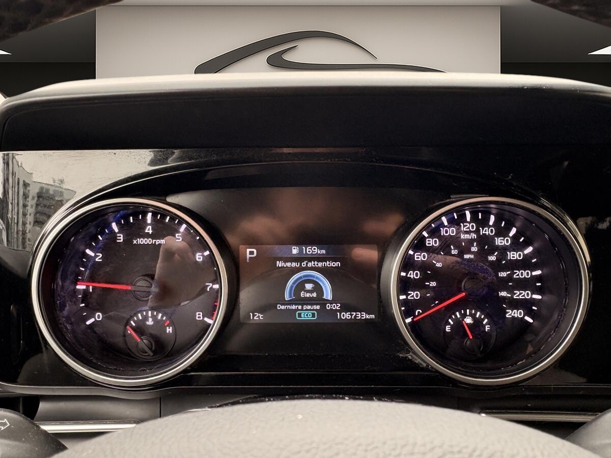 2023 Kia Carnival - Image 15