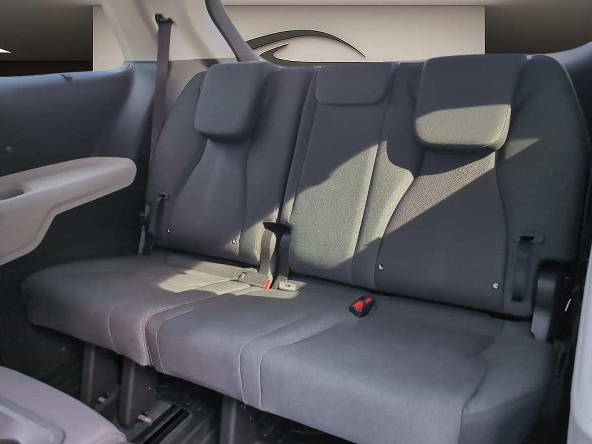 2024 Kia Carnival - Image 7