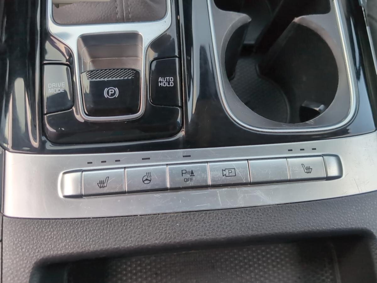 2024 Kia Carnival - Image 20