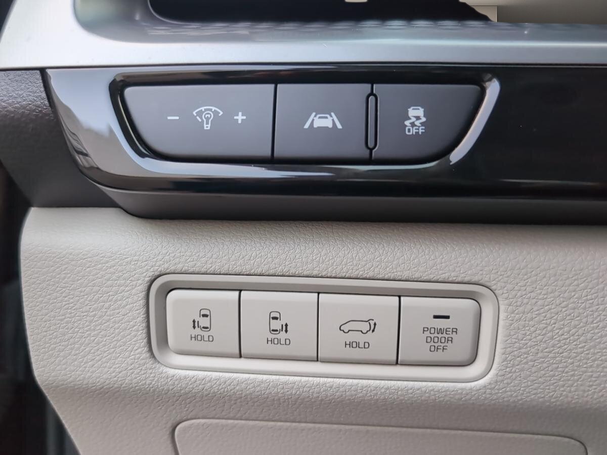 2024 Kia Carnival - Image 23