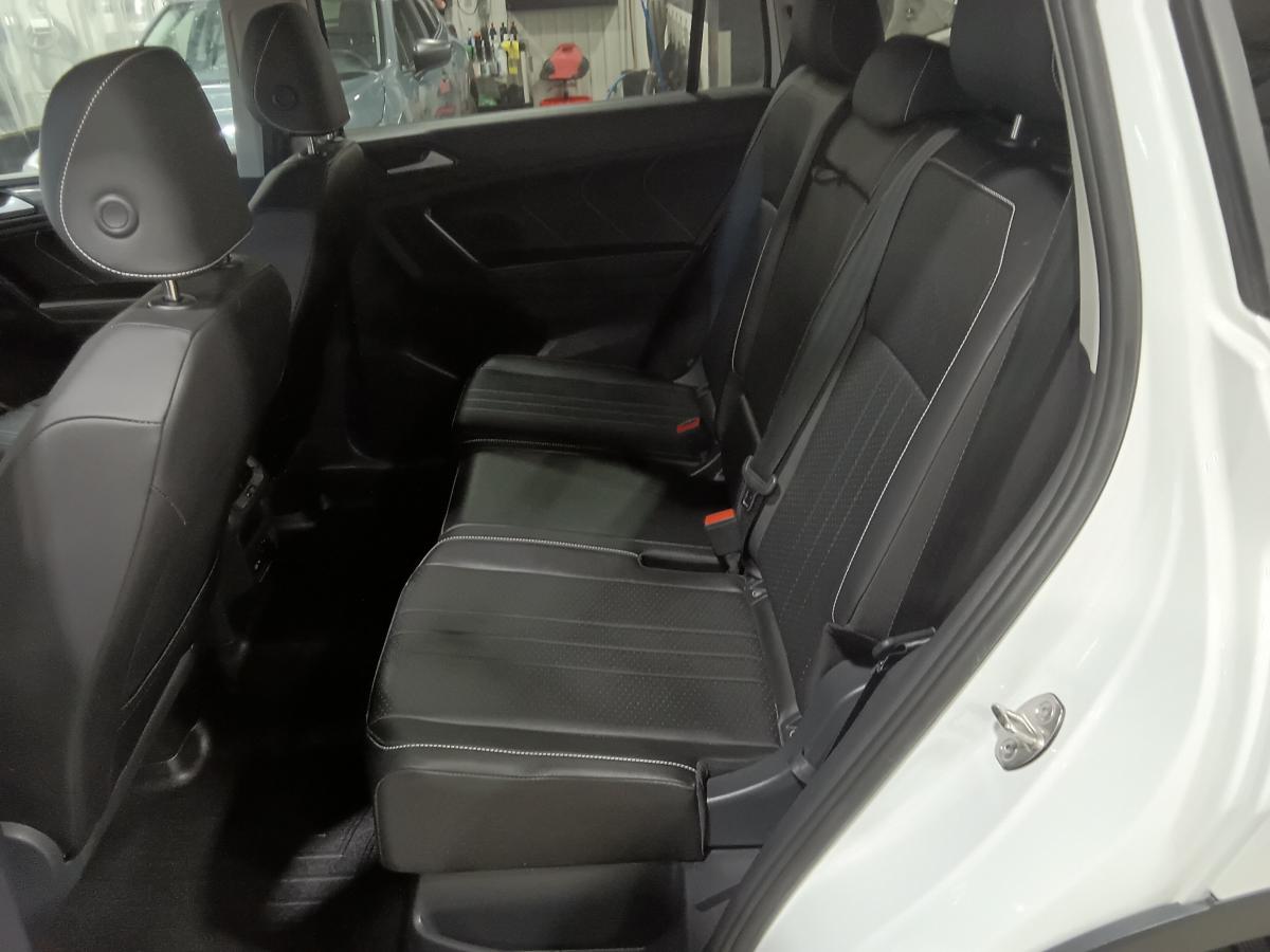 2023 Volkswagen Tiguan - Image 12