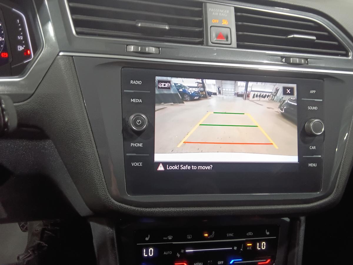 2023 Volkswagen Tiguan - Image 24