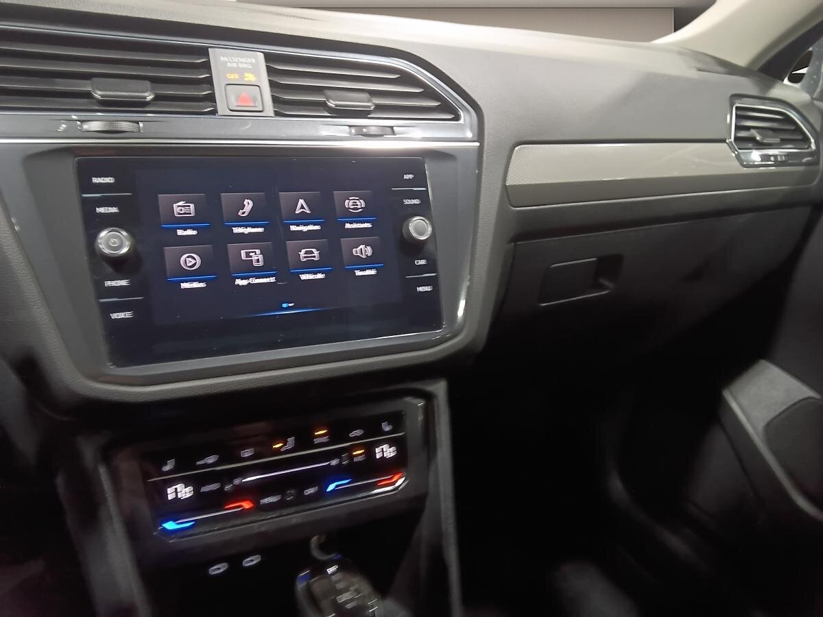 2023 Volkswagen Tiguan - Image 19