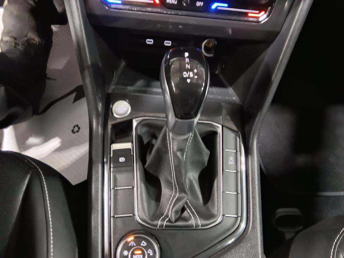 2023 Volkswagen Tiguan - Image 21