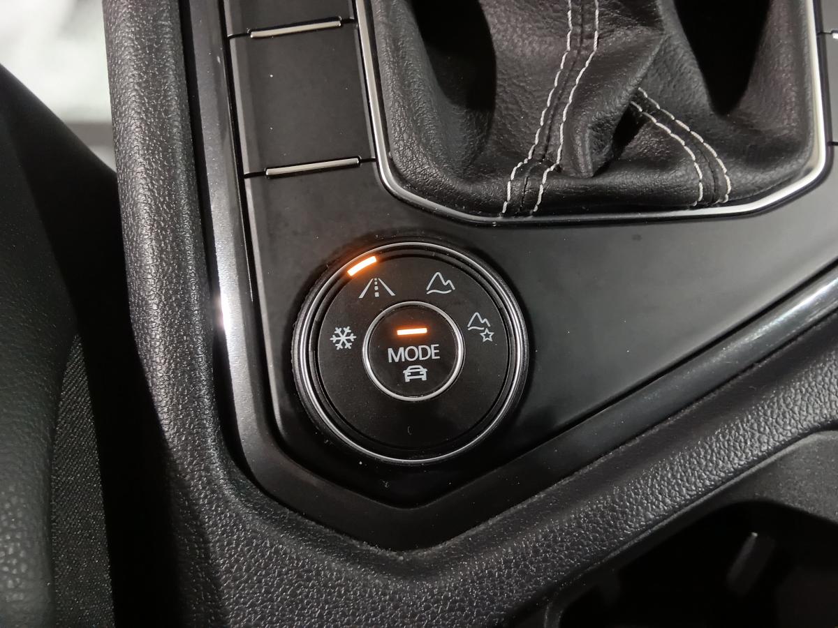 2023 Volkswagen Tiguan - Image 29