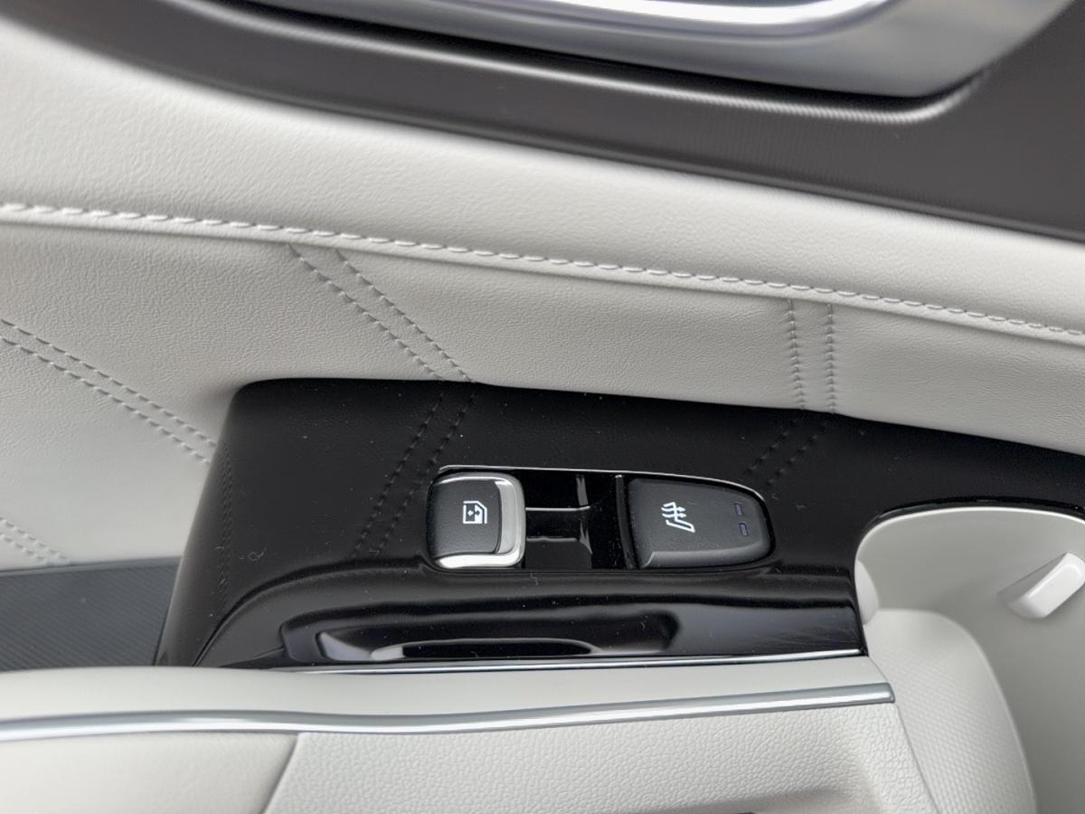 2025 Kia Sorento - Image 8
