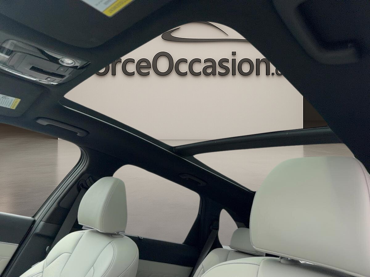 2025 Kia Sorento - Image 15