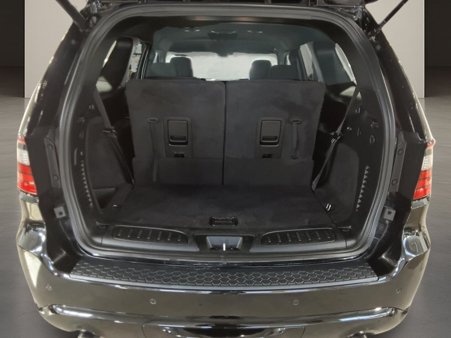 2023 Dodge Durango - Image 30