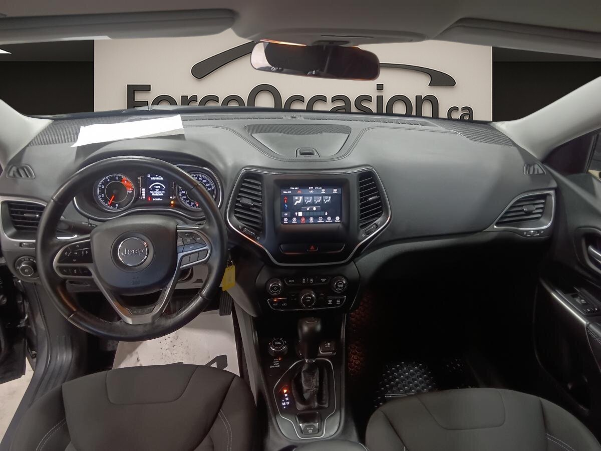 2019 Jeep Cherokee - Image 4