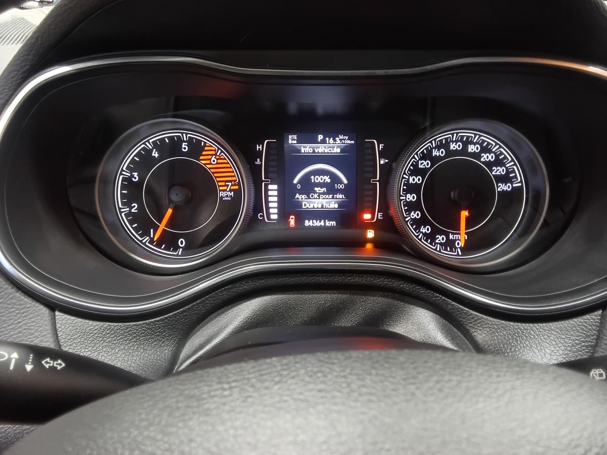 2019 Jeep Cherokee - Image 26