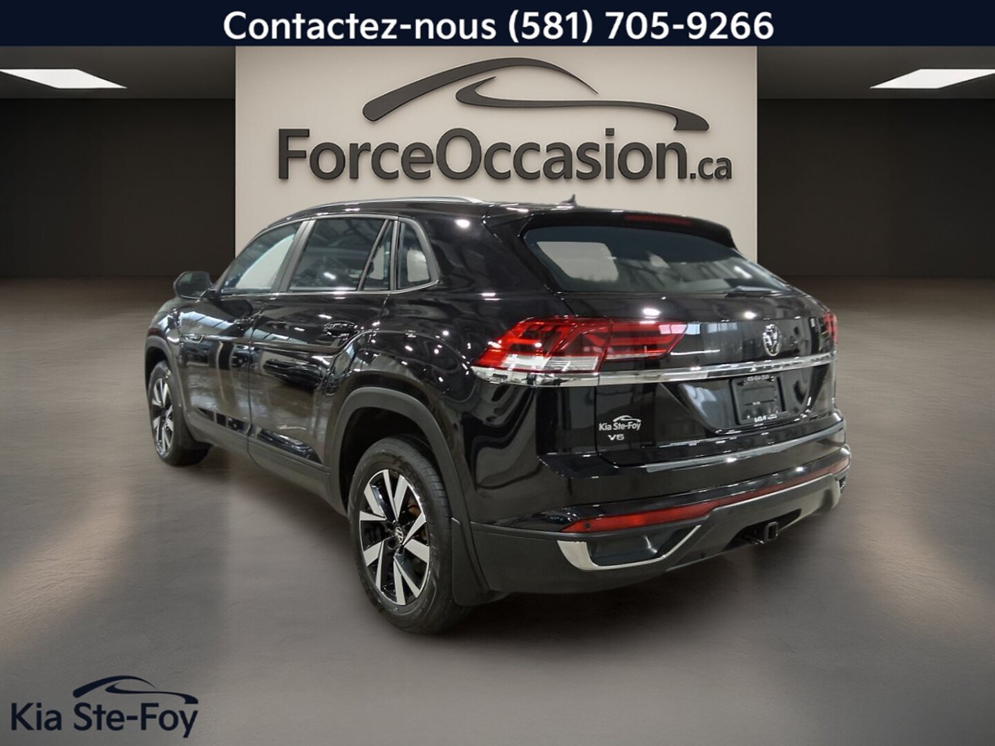 2021 Volkswagen Atlas Cross Sport - Image 2