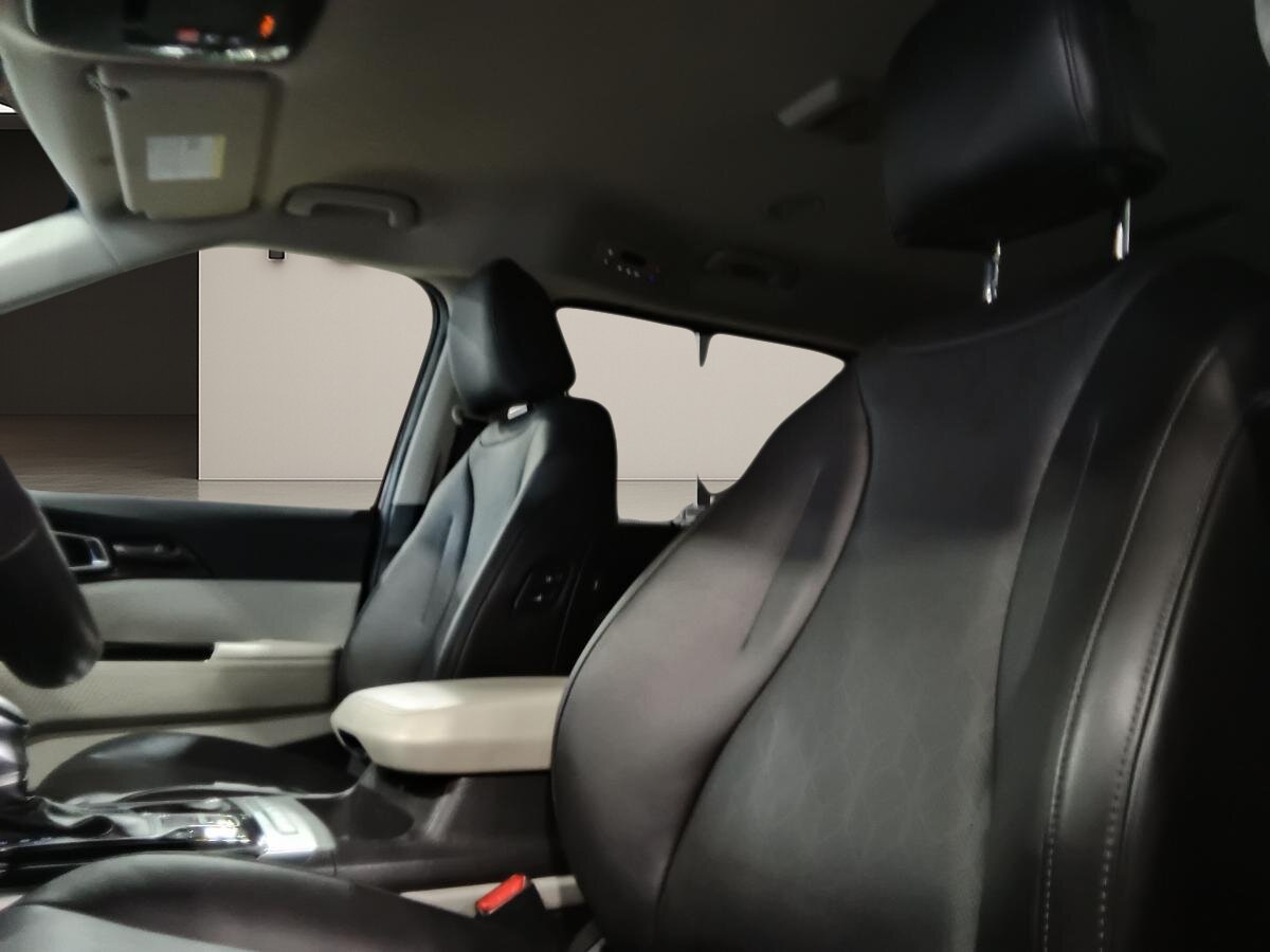 2024 Kia Carnival - Image 10