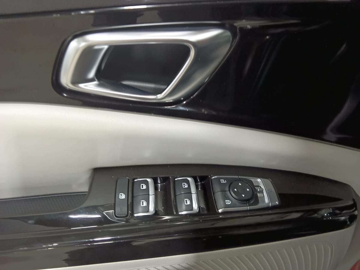 2024 Kia Carnival - Image 25