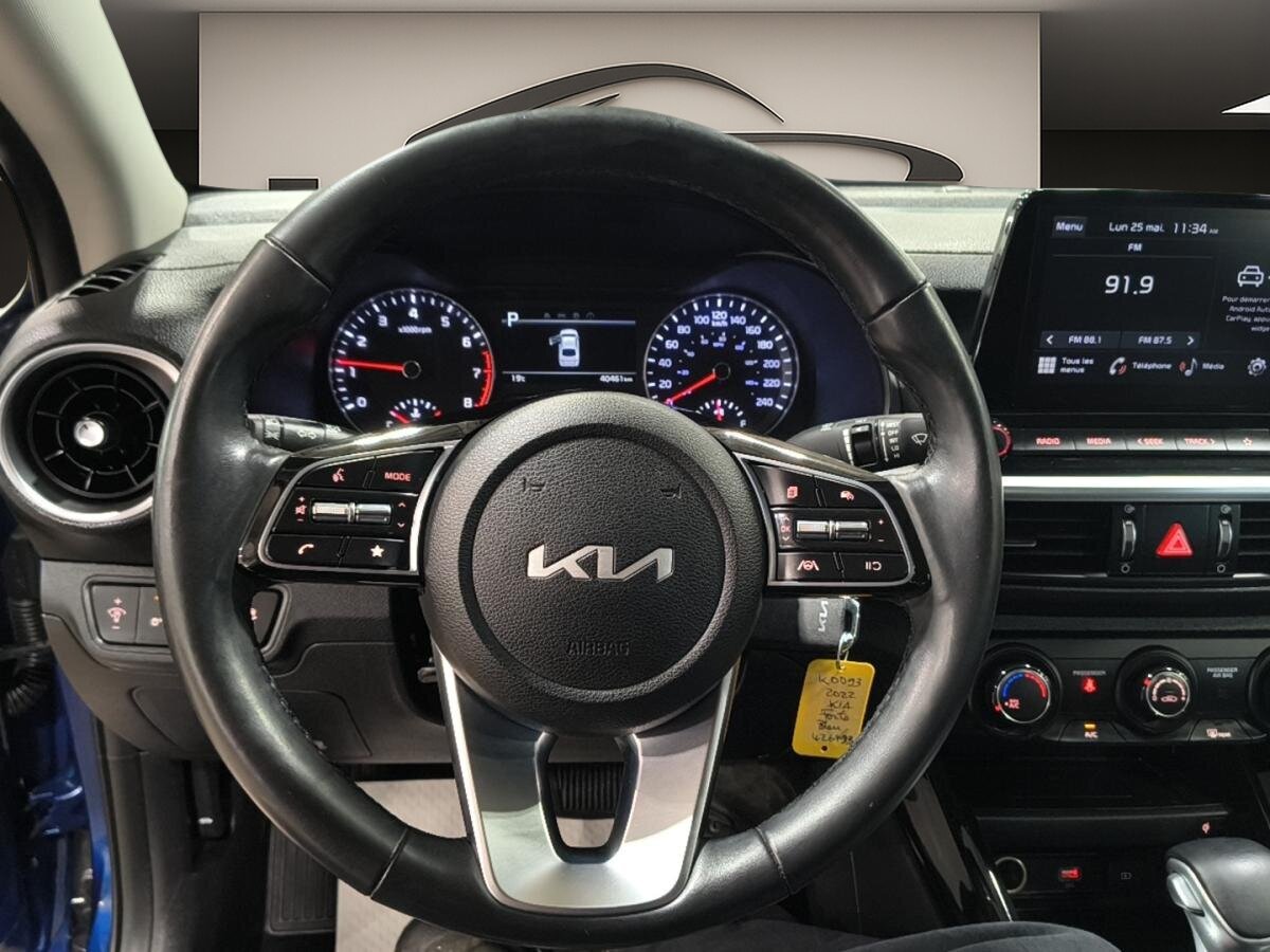 2022 Kia Forte - Image 18