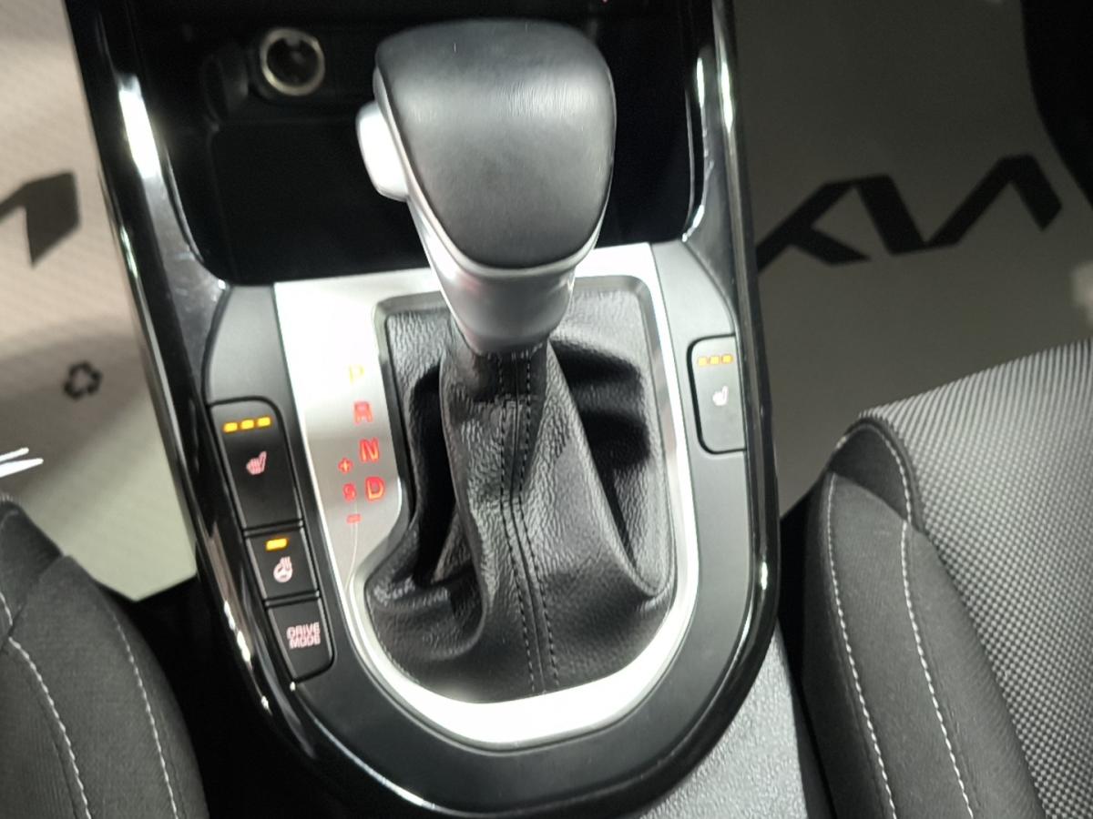 2022 Kia Forte - Image 26