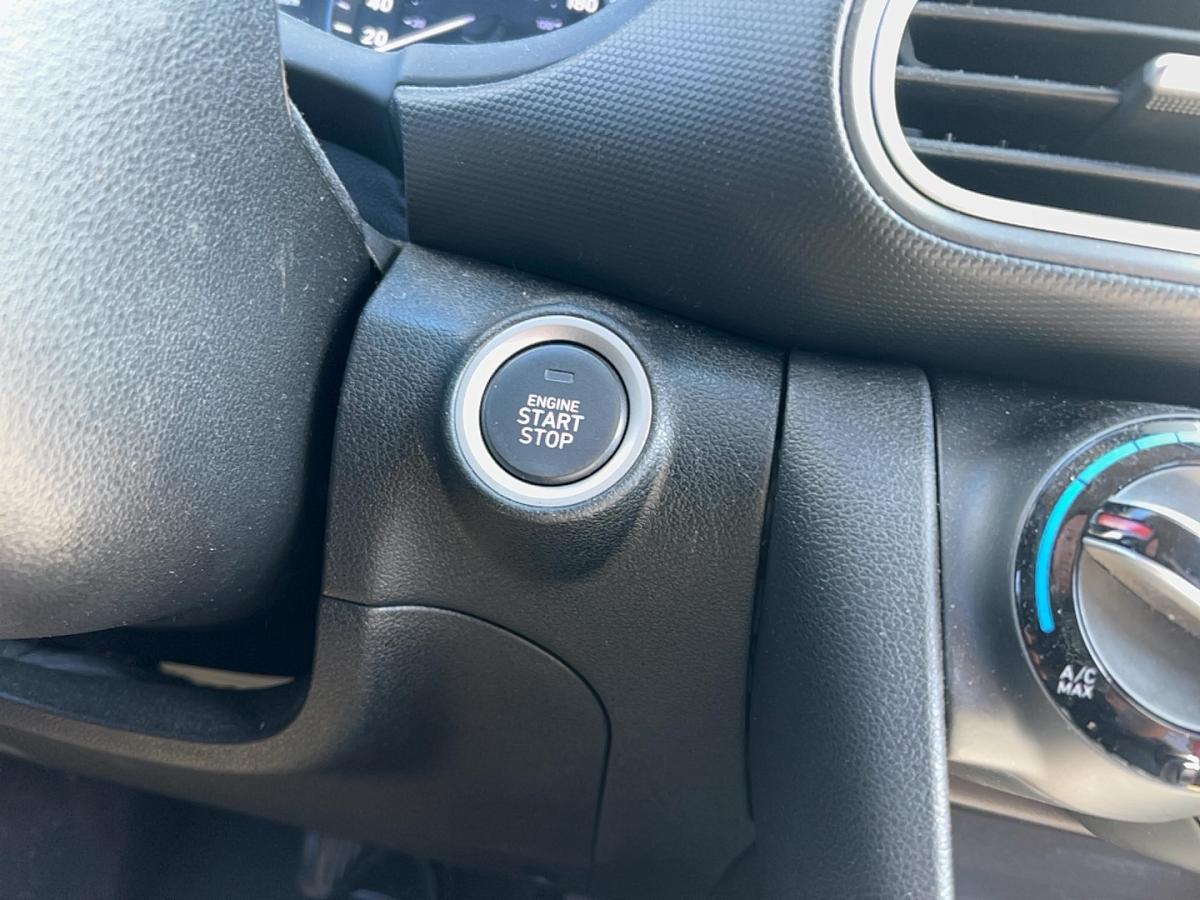 2018 Hyundai Kona - Image 12
