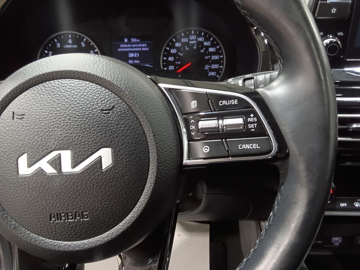 2023 Kia Seltos - Image 11