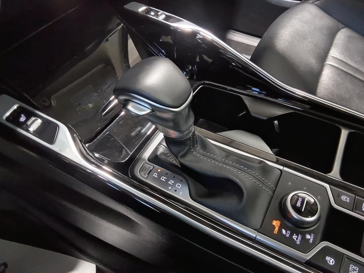 2023 Kia Sorento - Image 12