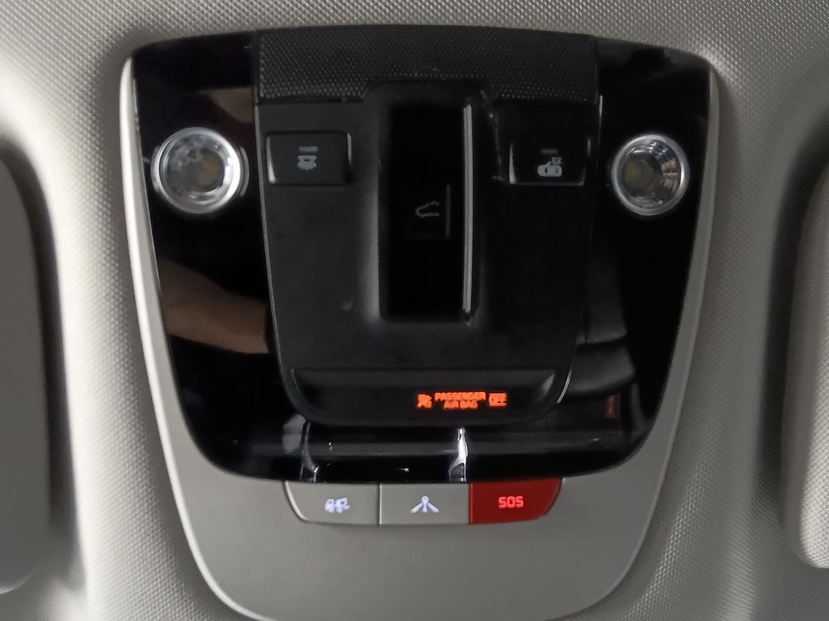 2023 Kia Sorento - Image 22
