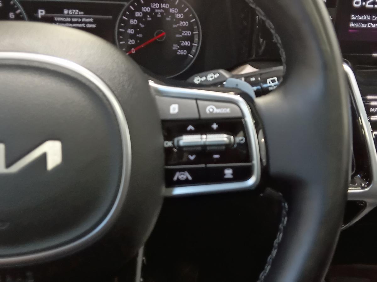 2023 Kia Sorento - Image 25