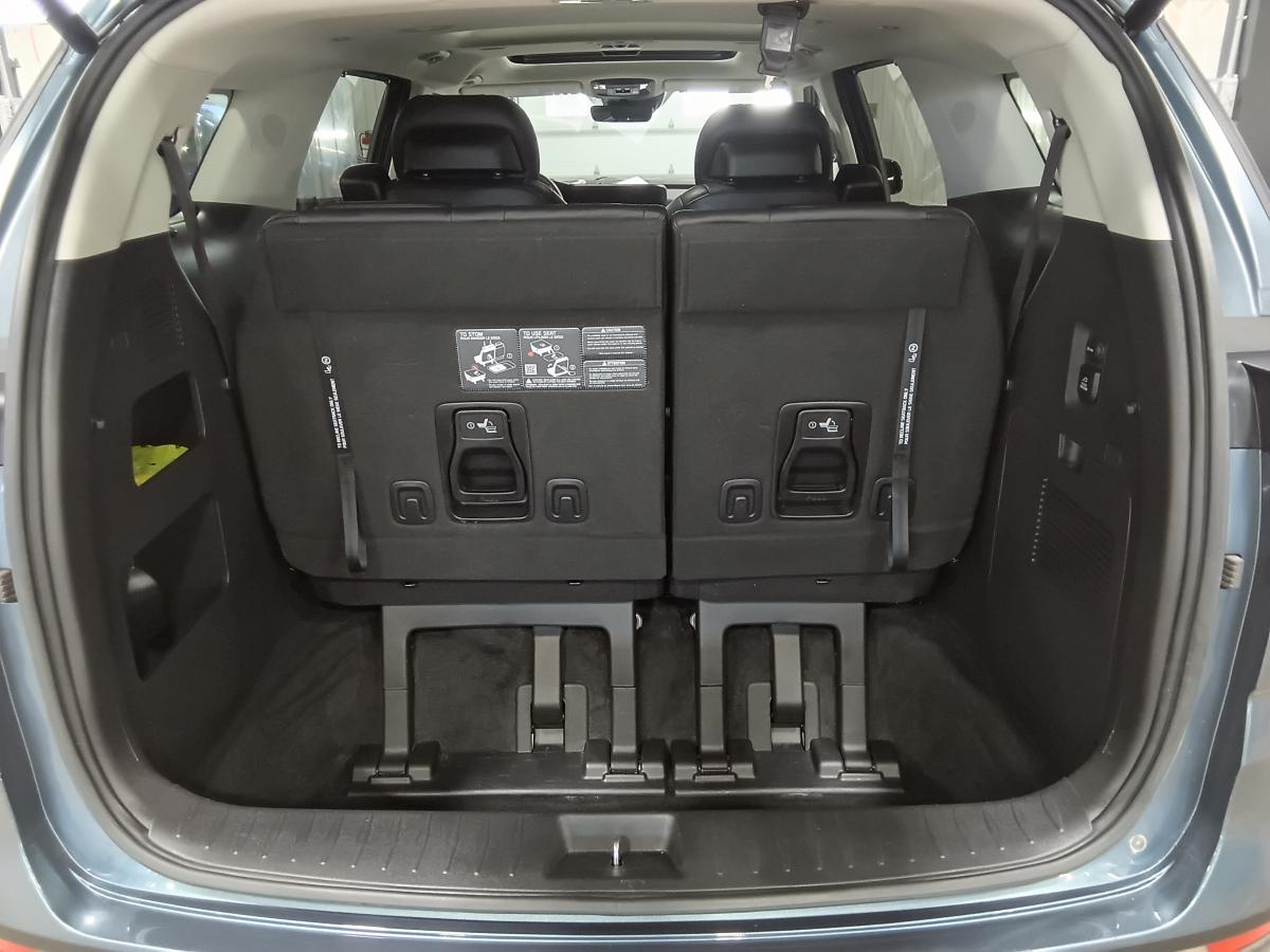 2024 Kia Carnival - Image 8