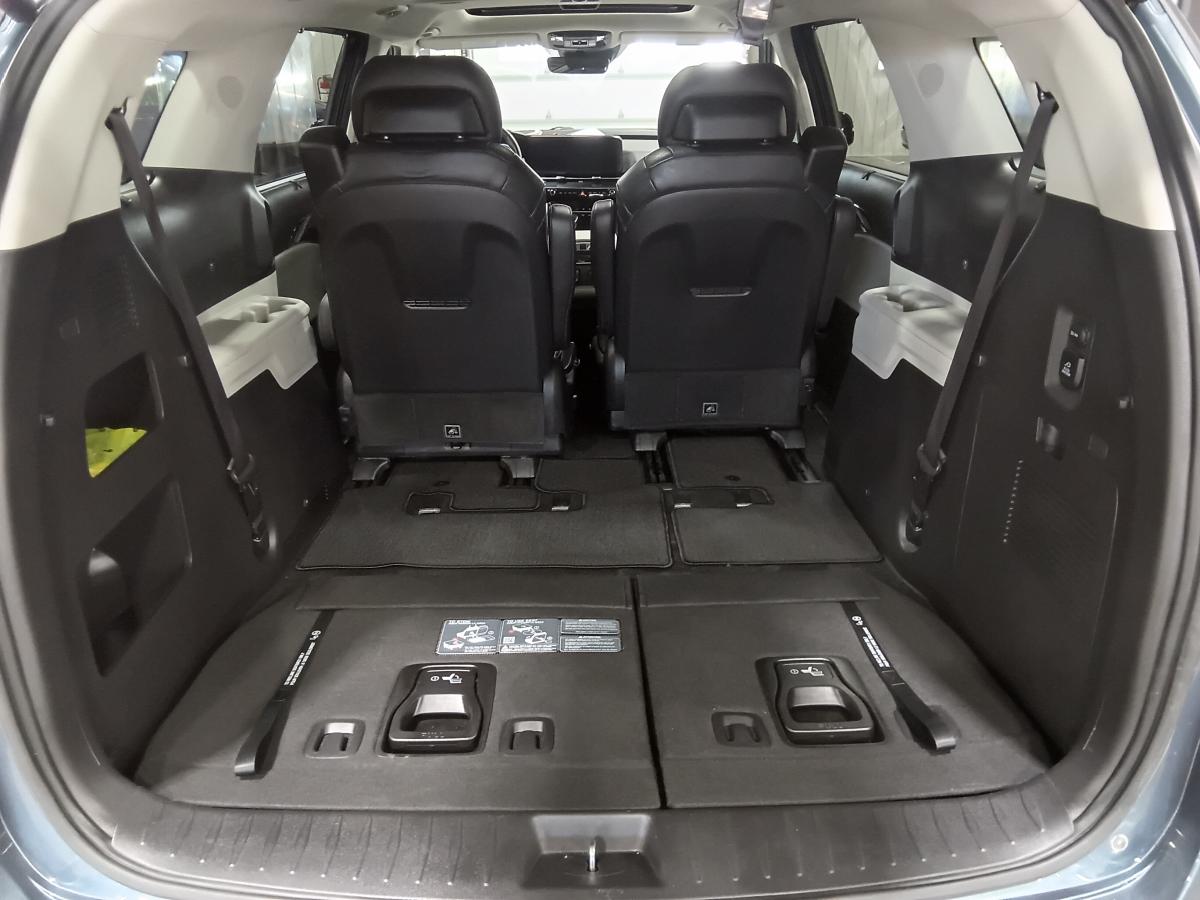 2024 Kia Carnival - Image 9