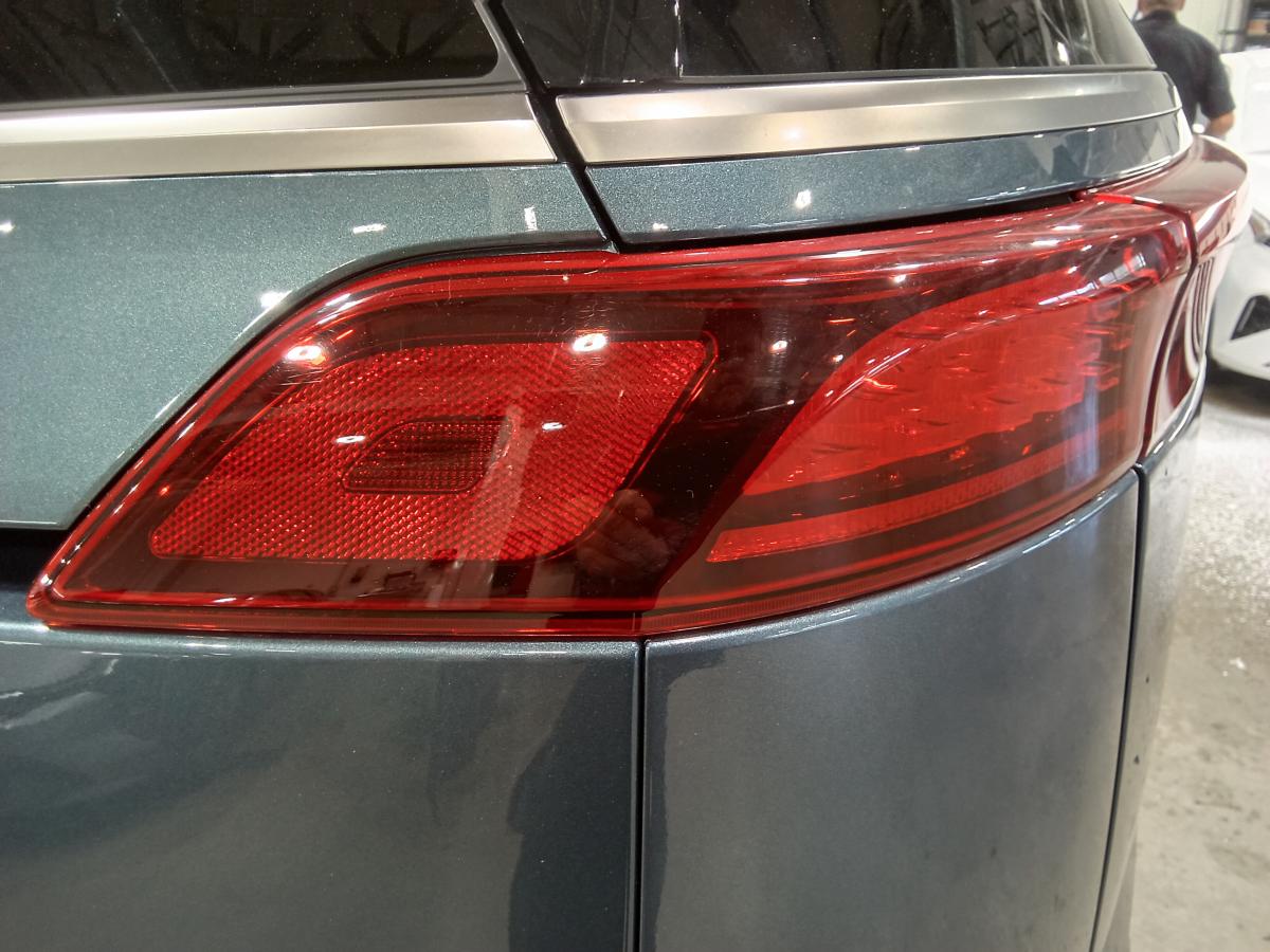 2024 Kia Carnival - Image 12