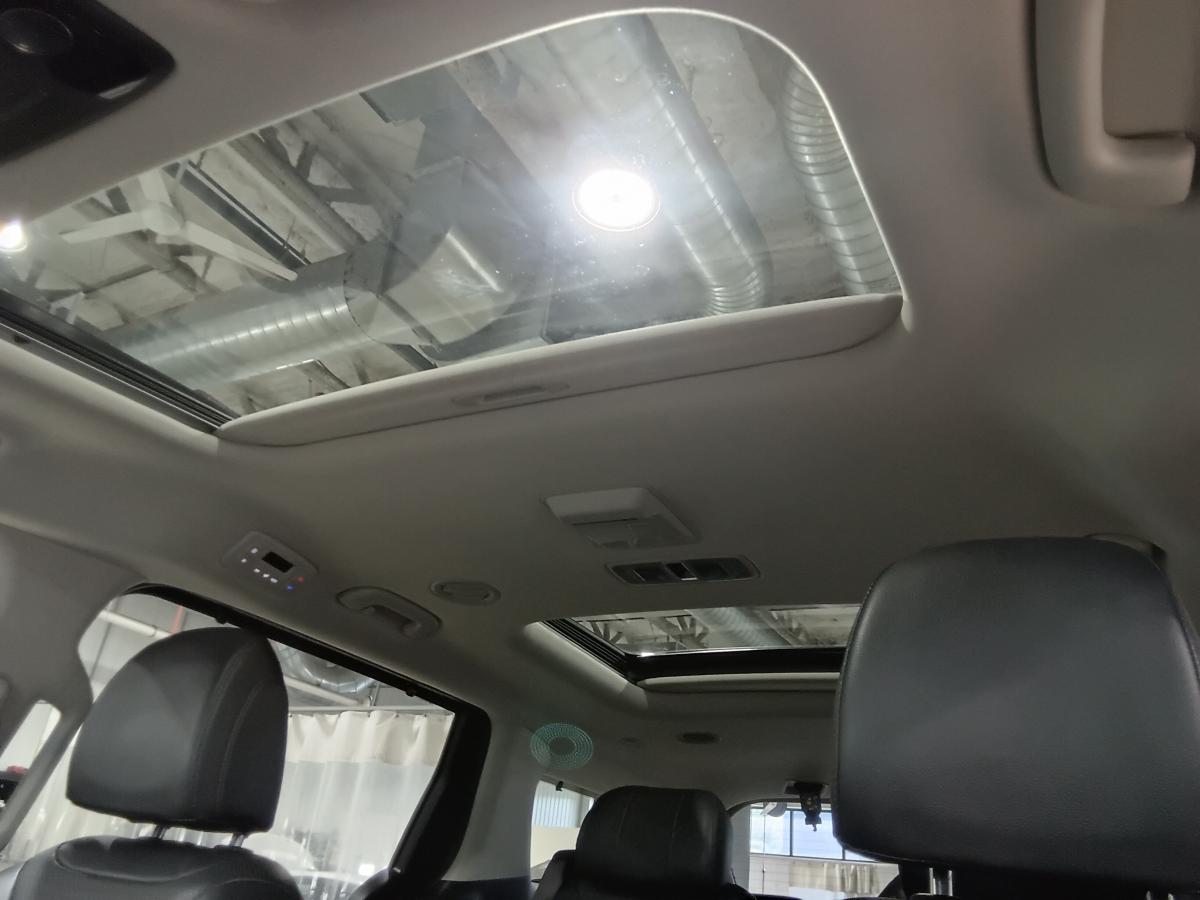 2024 Kia Carnival - Image 34
