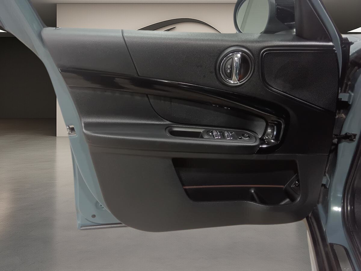 2022 MINI Countryman - Image 10