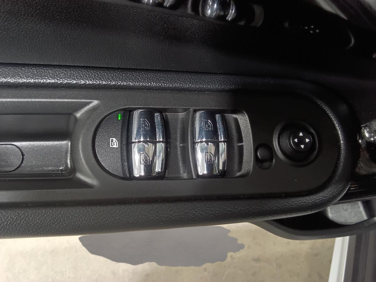 2022 MINI Countryman - Image 24