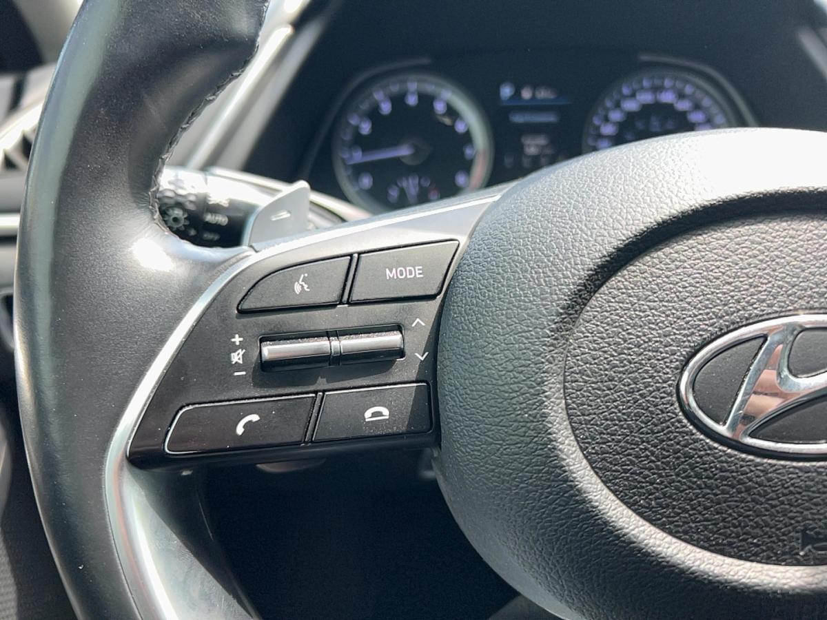 2022 Hyundai Sonata - Image 9