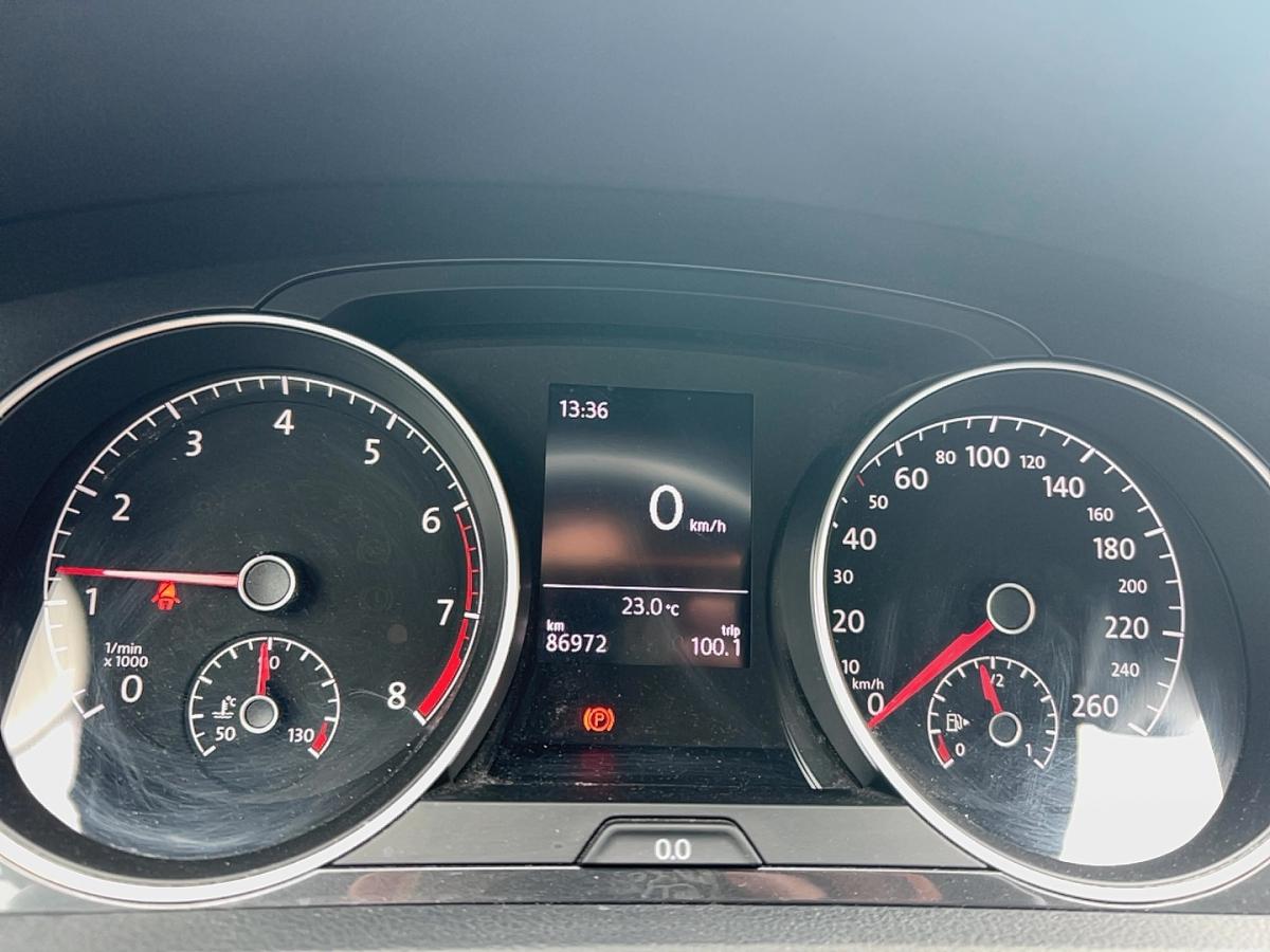 2018 Volkswagen Golf SportWagen - Image 11