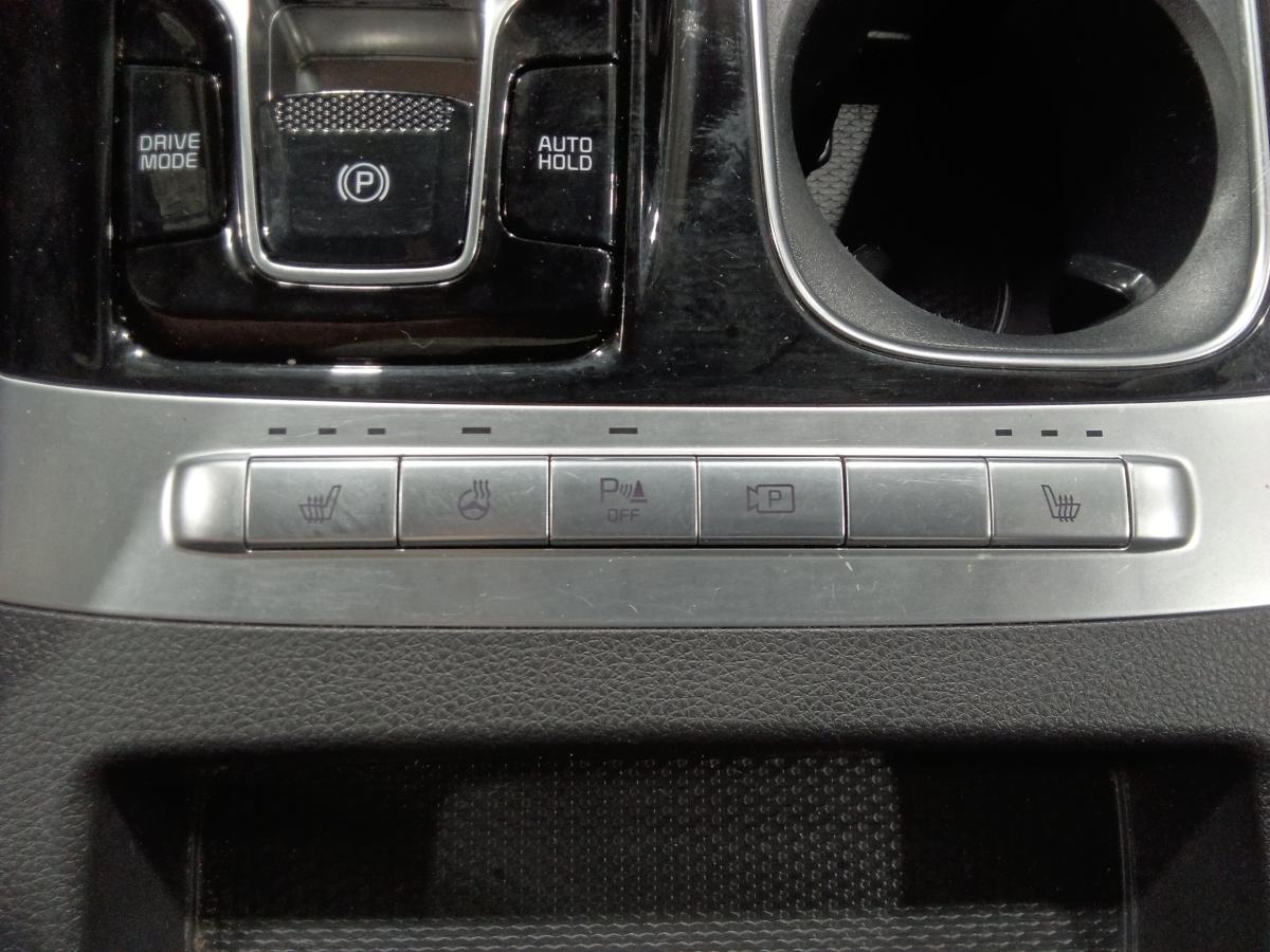 2022 Kia Carnival - Image 5