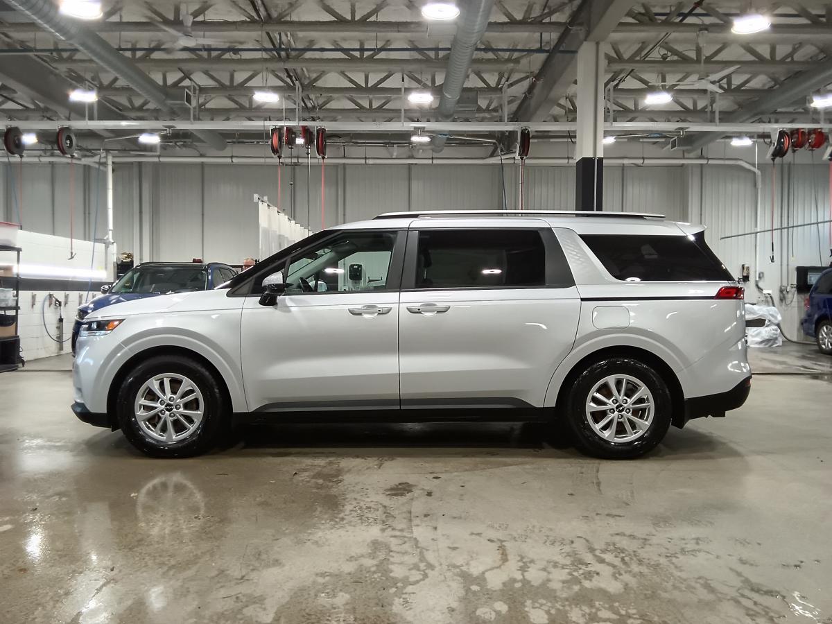 2022 Kia Carnival - Image 27