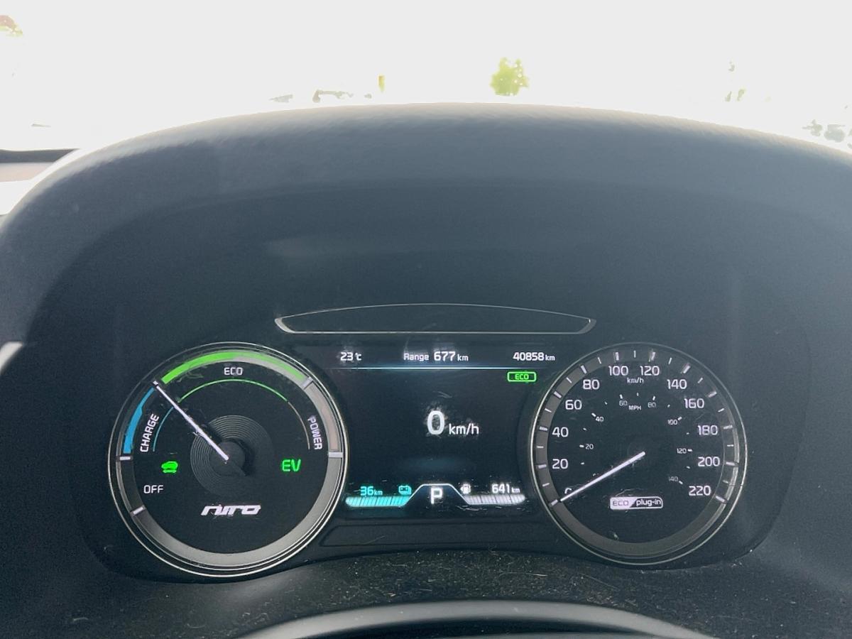 2019 Kia Niro - Image 12
