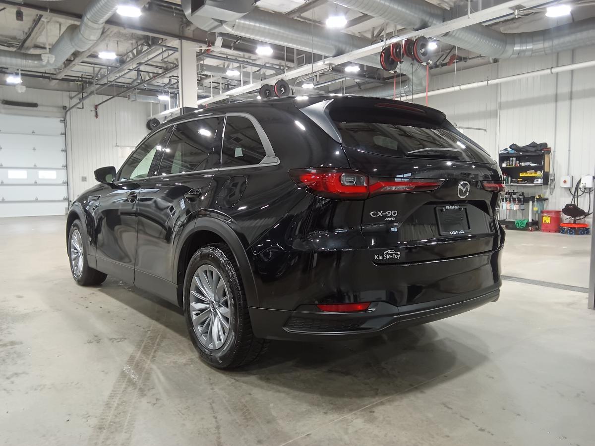 2024 Mazda CX-90 MHEV - Image 2