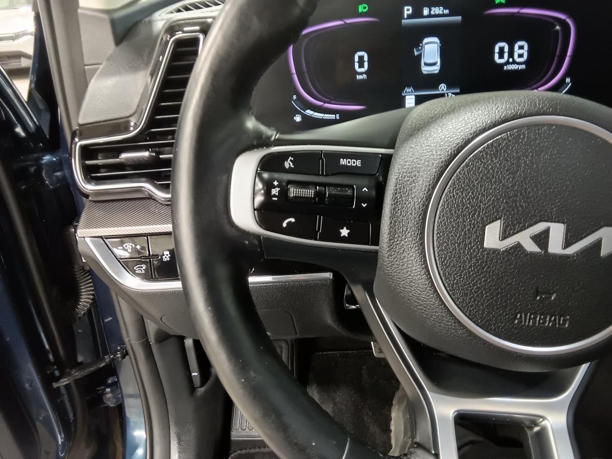 2024 Kia Sportage - Image 3