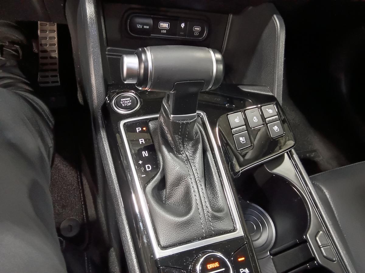 2024 Kia Sportage - Image 10