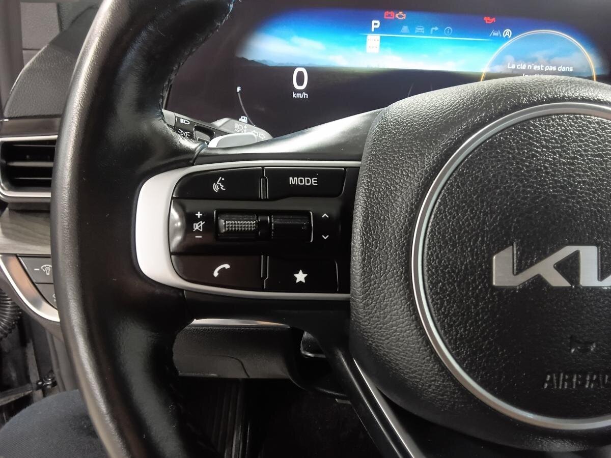 2023 Kia Sportage - Image 12