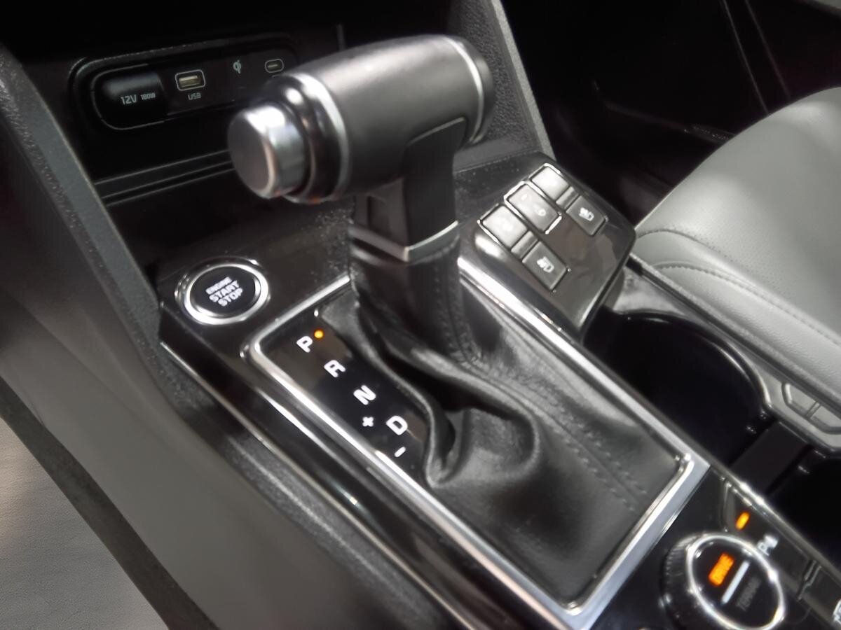 2023 Kia Sportage - Image 15