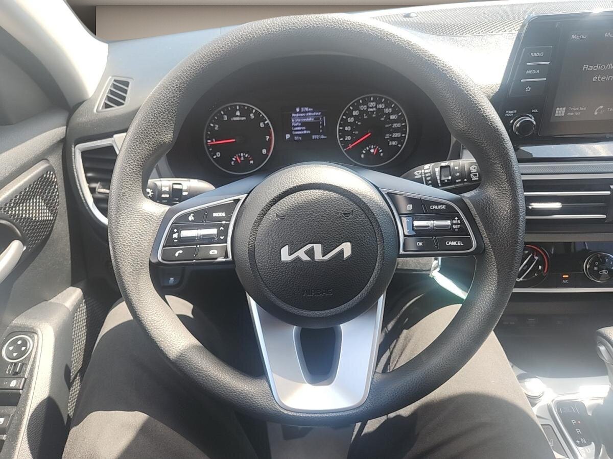 2023 Kia Seltos - Image 9
