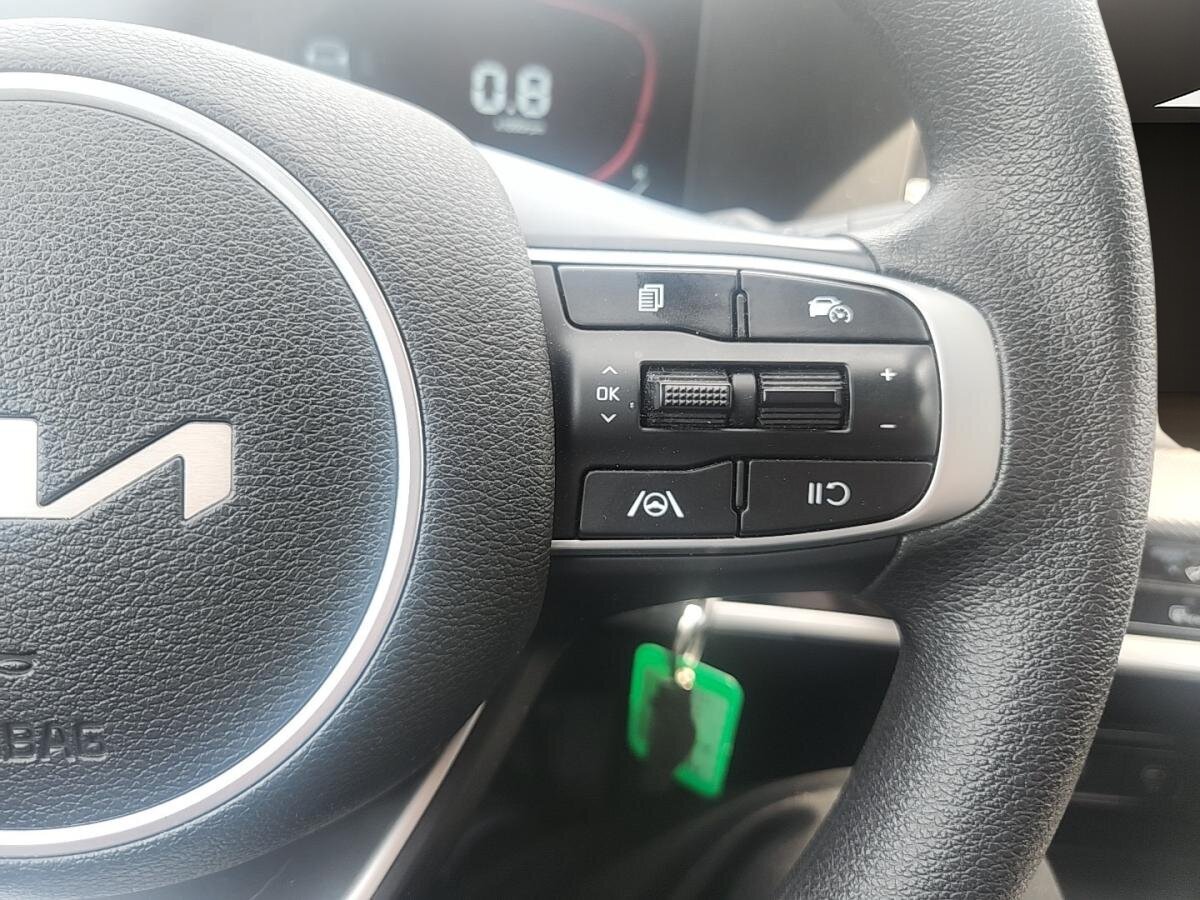 2023 Kia Sportage - Image 9