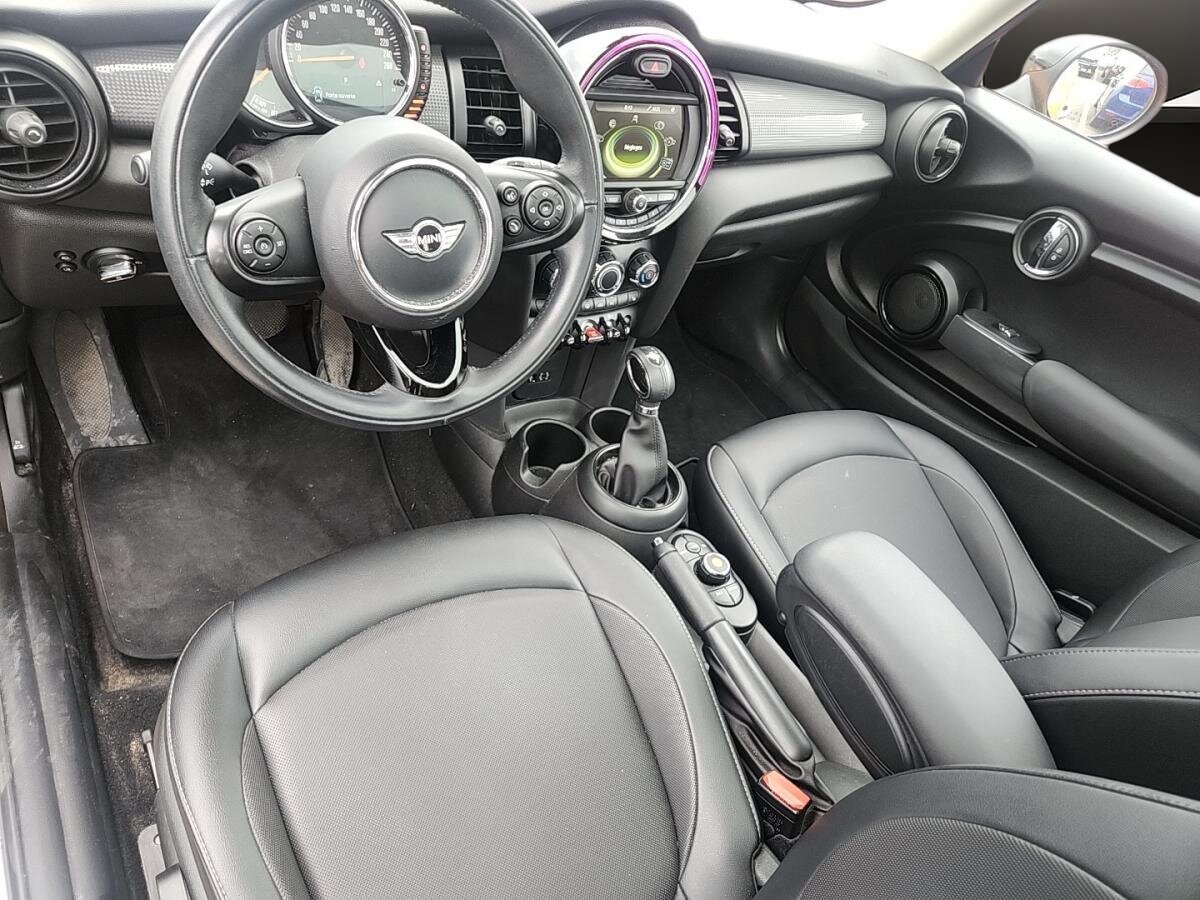 2017 MINI Cooper Hardtop - Image 5