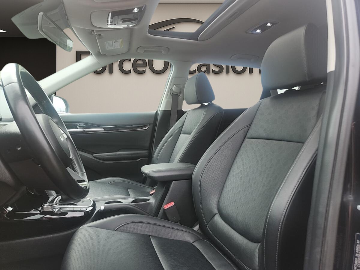 2023 Kia Seltos - Image 8