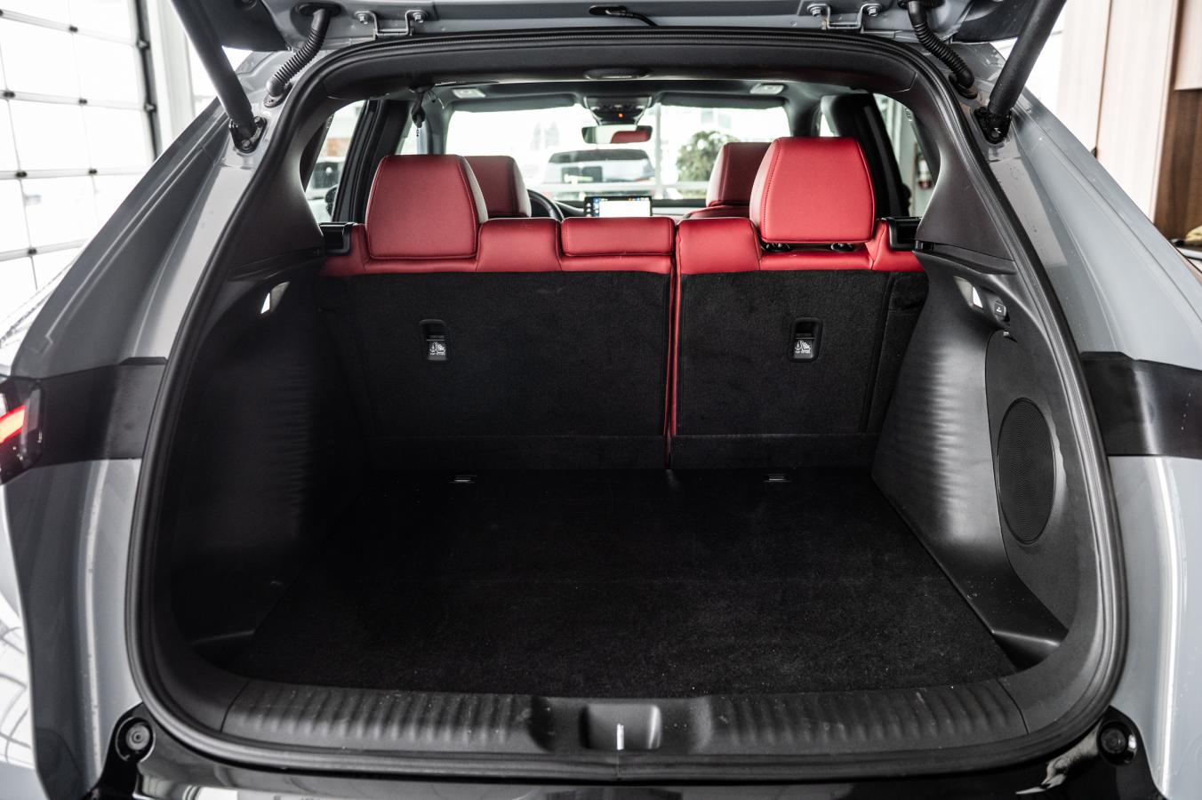 2026 Acura ADX - Image 11