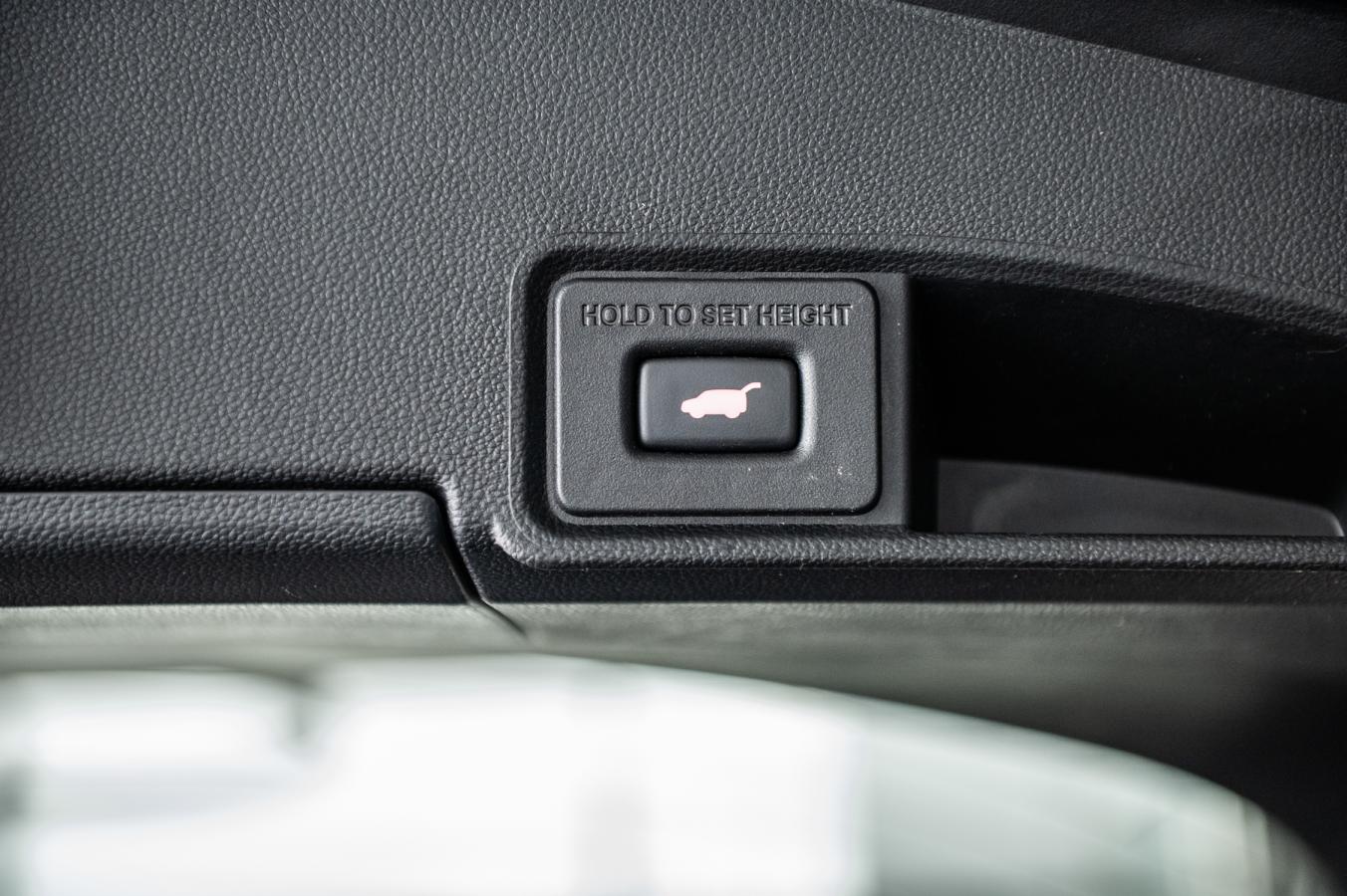 2023 Acura RDX - Image 12