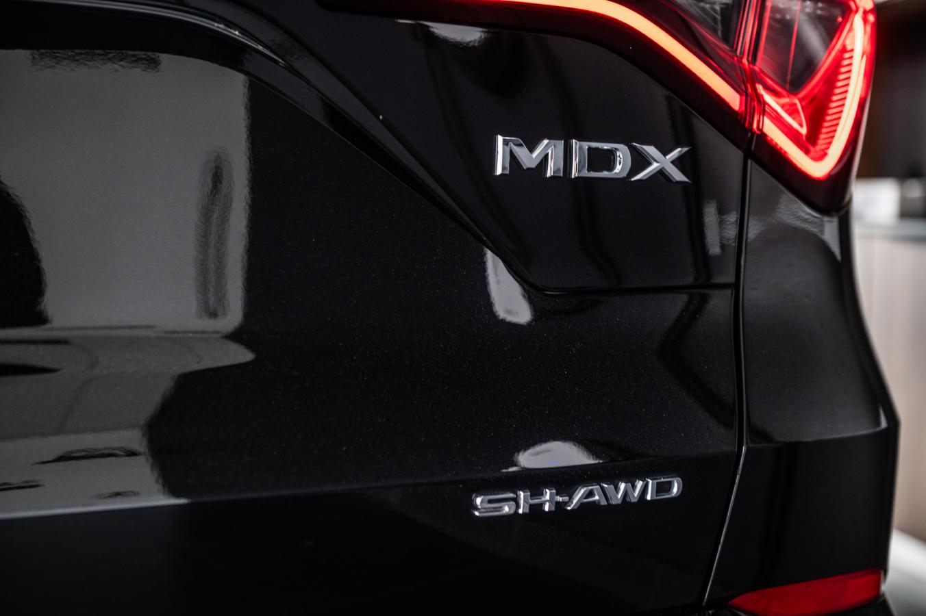 2023 Acura MDX - Image 10