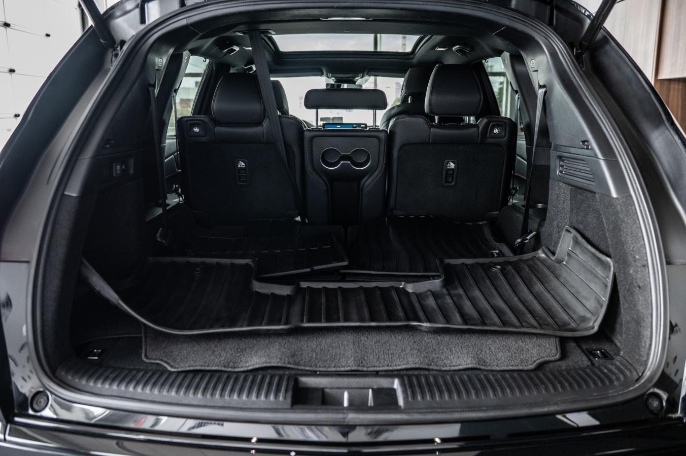 2023 Acura MDX - Image 11