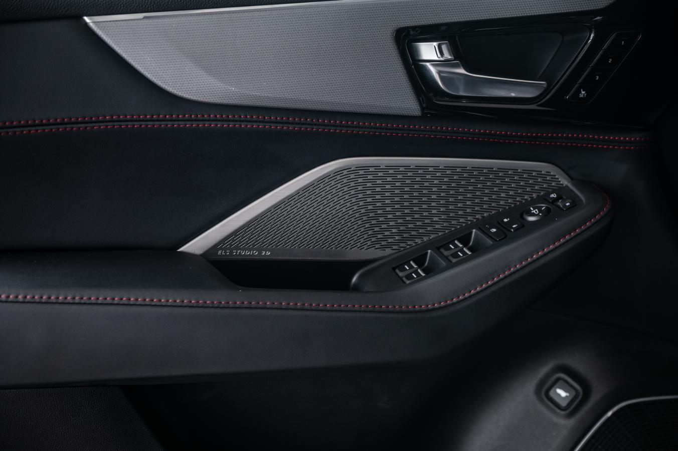 2023 Acura MDX - Image 13