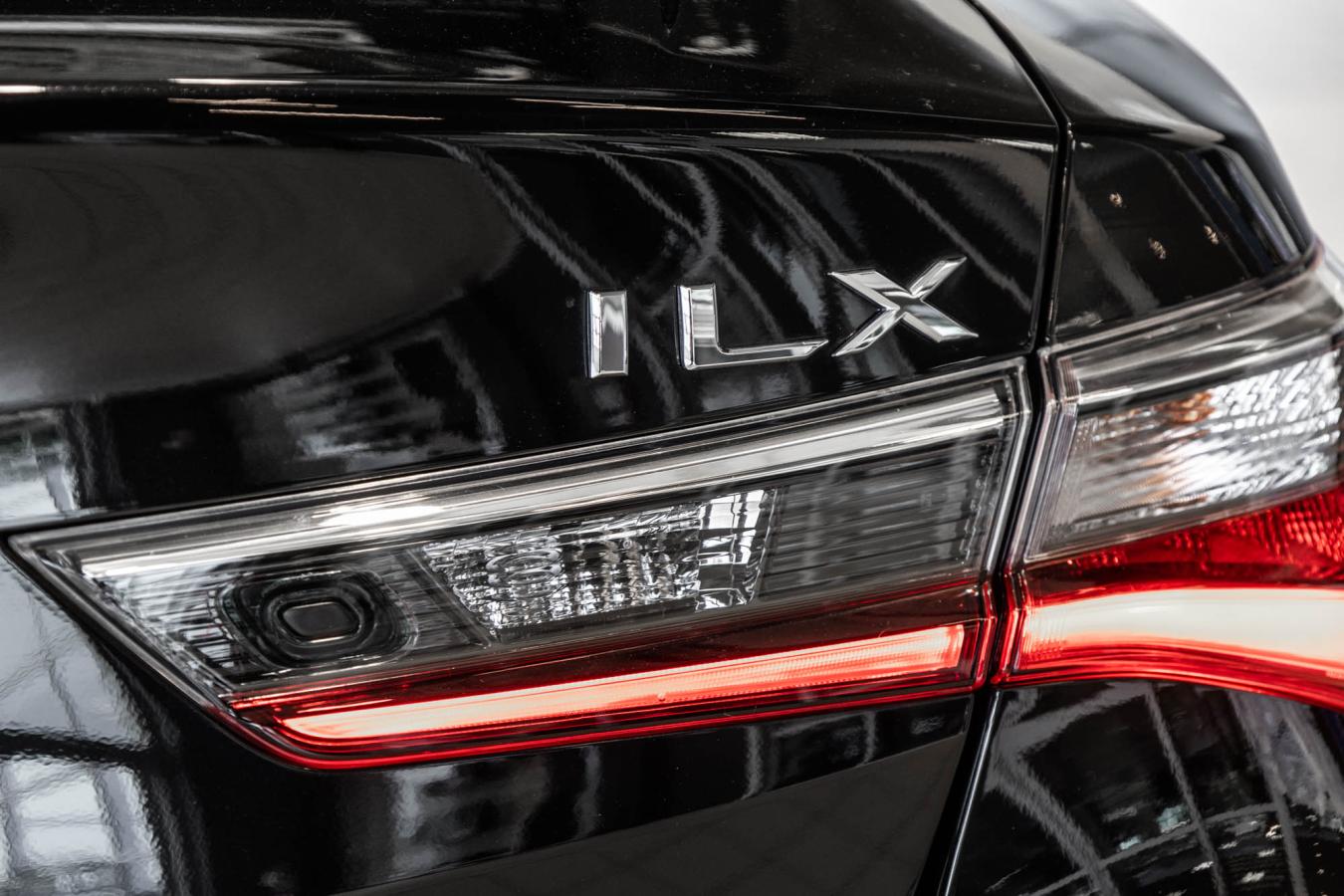 2022 Acura ILX - Image 9